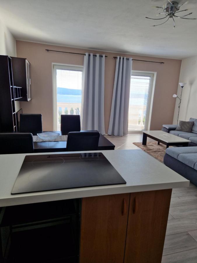Apartments Velic Crikvenica Exterior foto