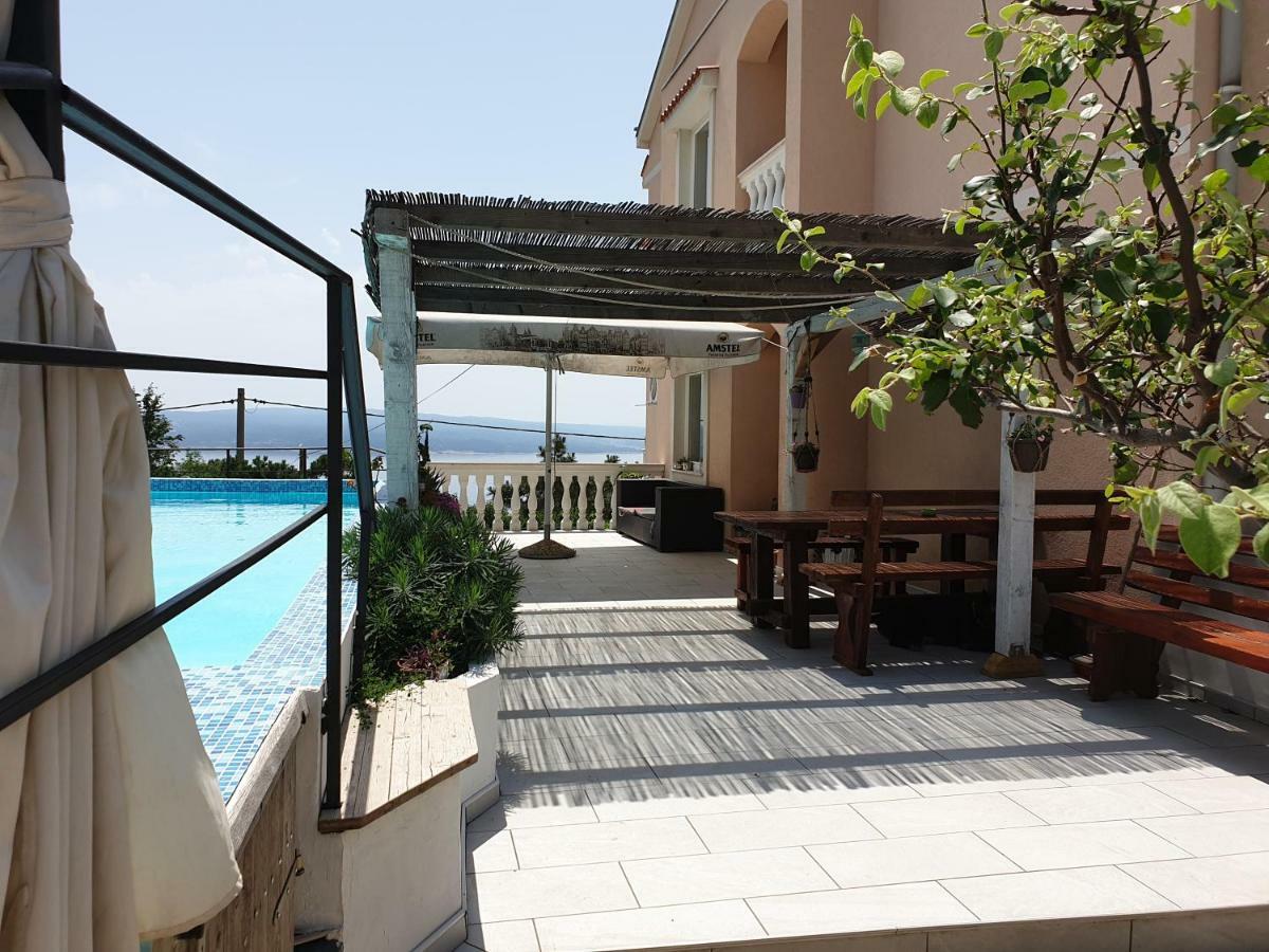 Apartments Velic Crikvenica Exterior foto